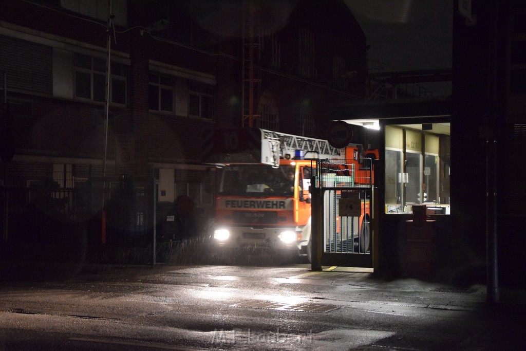 Brand Buerocontainer KHD Gelaende Koeln Deutz Deutz Muelheimerstr P21.JPG - Miklos Laubert